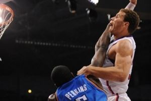 😁格里芬：帕金斯被我隔扣后直接退网了 我该把这写进简历