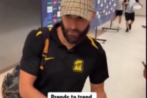 被要求在梗图上签名😓本泽马输球后怒怼女记者：你觉得很好玩？