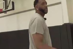 手感还在！麦迪发布挑战：你敢接受我的horse挑战么？