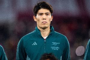 镜报：富安健洋可能重返英超，布莱顿和AC米兰都在关注他