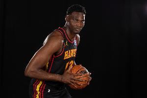 面对旧主！当特0出手揽下10篮板外加1助1帽