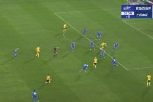 到底谁9人？上半场最后阶段，9人西海岸连续围攻11人申花