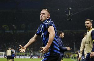 并无大碍！记者：弗拉泰西今日同球队合练，将能出战佛罗伦萨