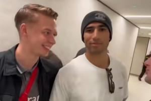 请假看国家德比🤩阿什拉夫跟巴黎请了4天假 看母队和好基友比赛