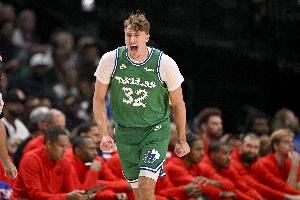 弗拉格谈肩伤：保险起见会去做个检查 但预计下一场我可以出战