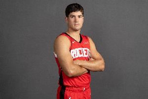 谢泼德赛季前9场三分命中率47.9% 与奇才乔治暂列U21球员历史最高